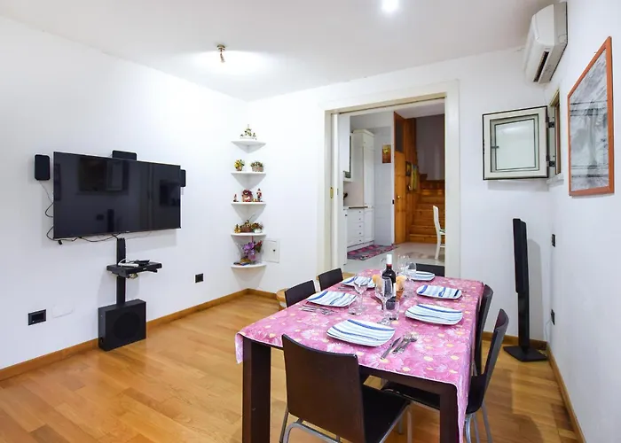 度假居 3 Bedroom Gorgeous In 皮佐